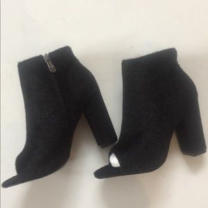 Cape Robbin hairy new Bootie boots shoe heel 7